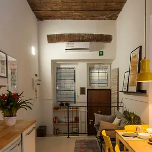  Сasa de vacaciones The Yellow House